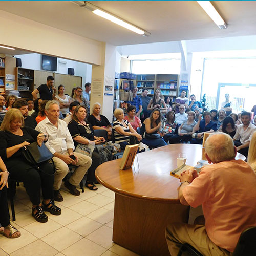 Presentación de un libro en la editorial